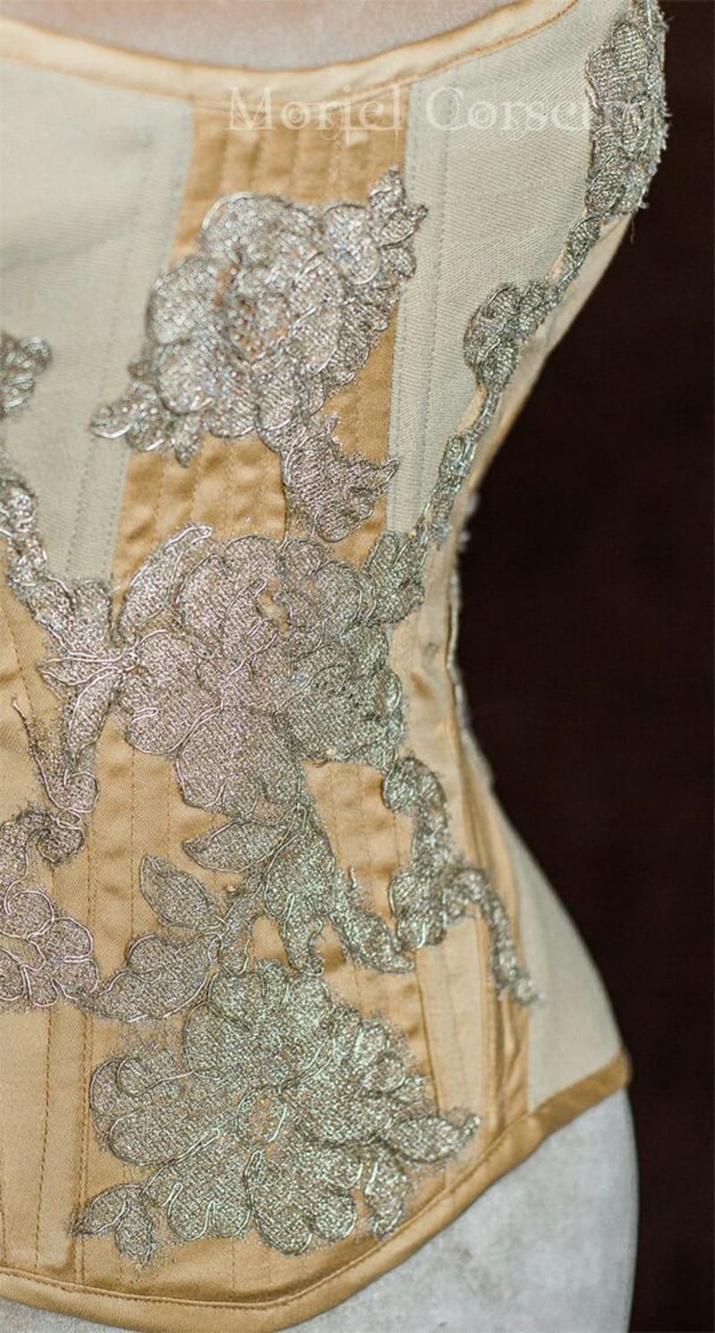 Бальное платье "Тёмное золото" - фото 4