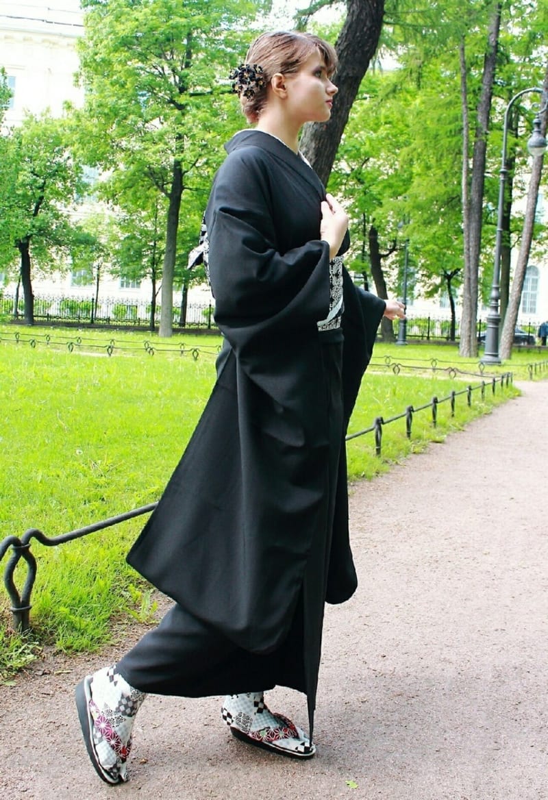 Кимоно Классическое чёрное фурисодэ - фото 4