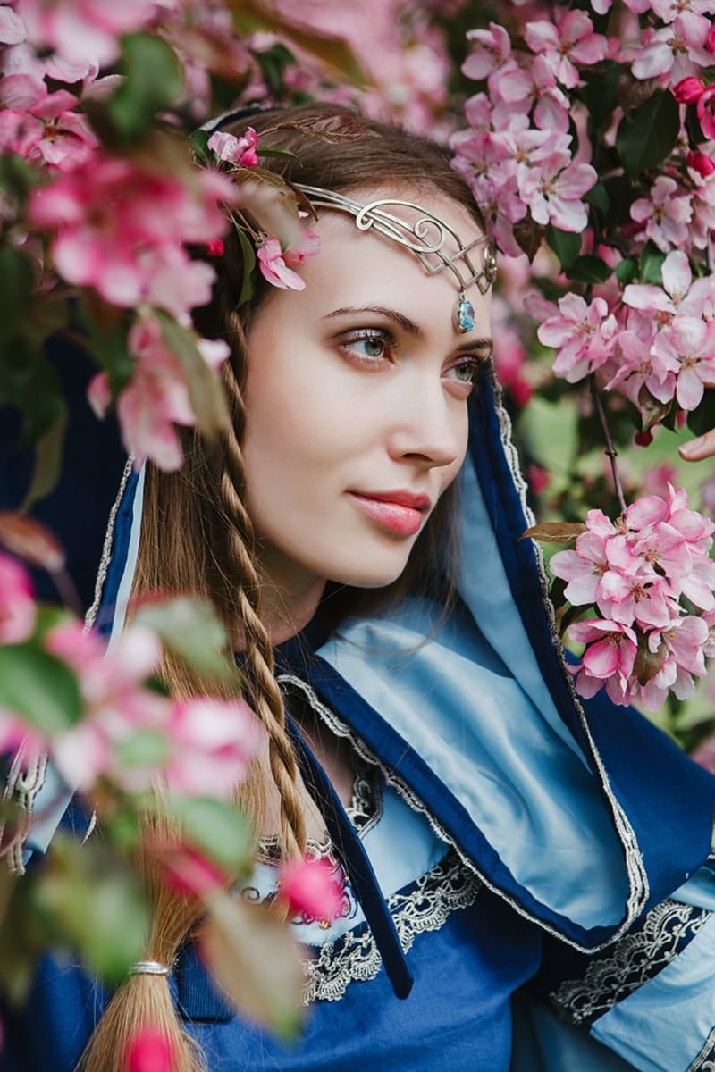 Диадема «С голубым подвесным камнем» - фото 4