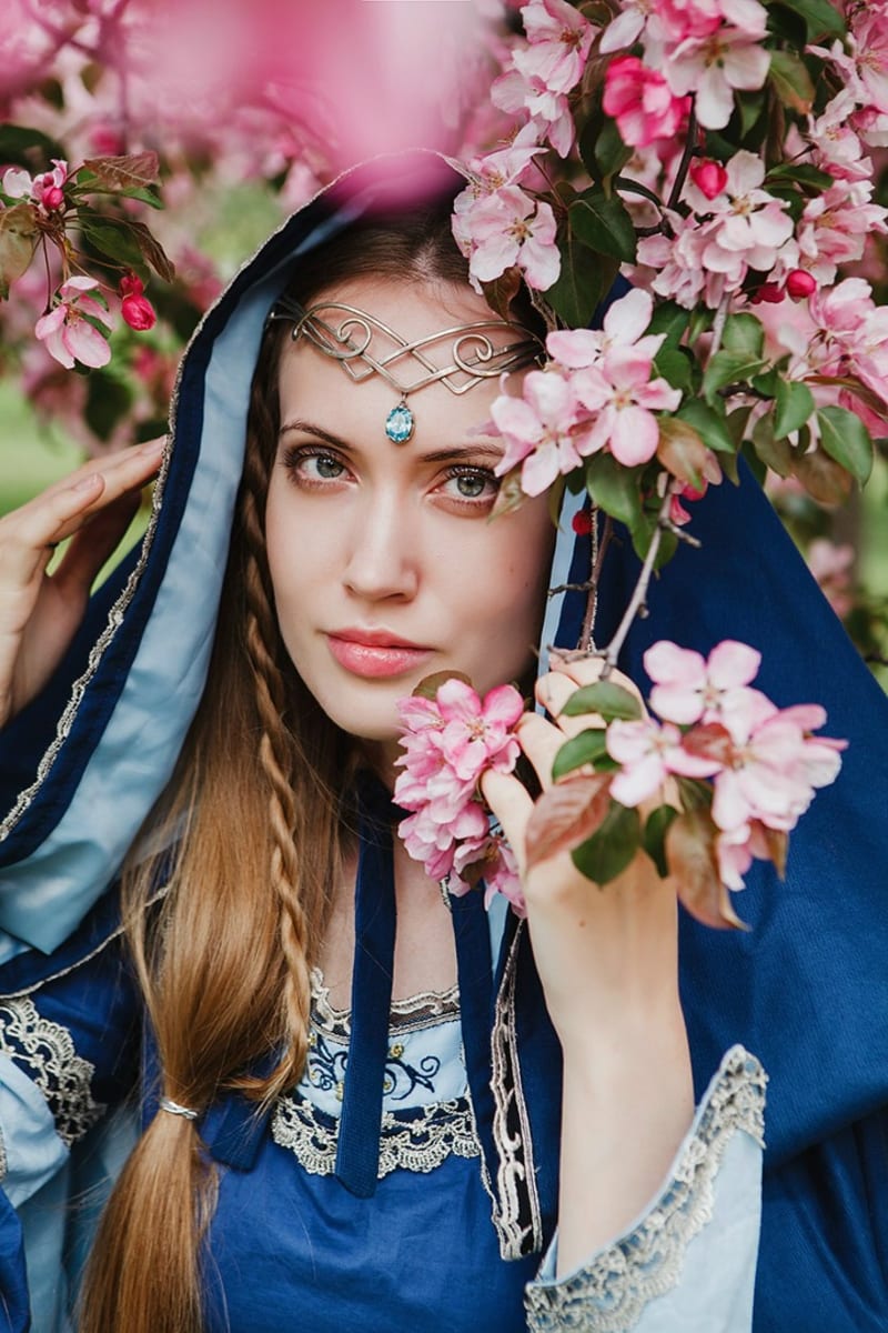 Диадема «С голубым подвесным камнем» - фото 5