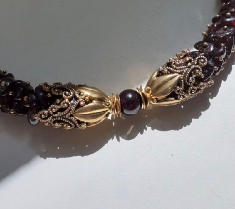 Колье из натурального граната - фото 2