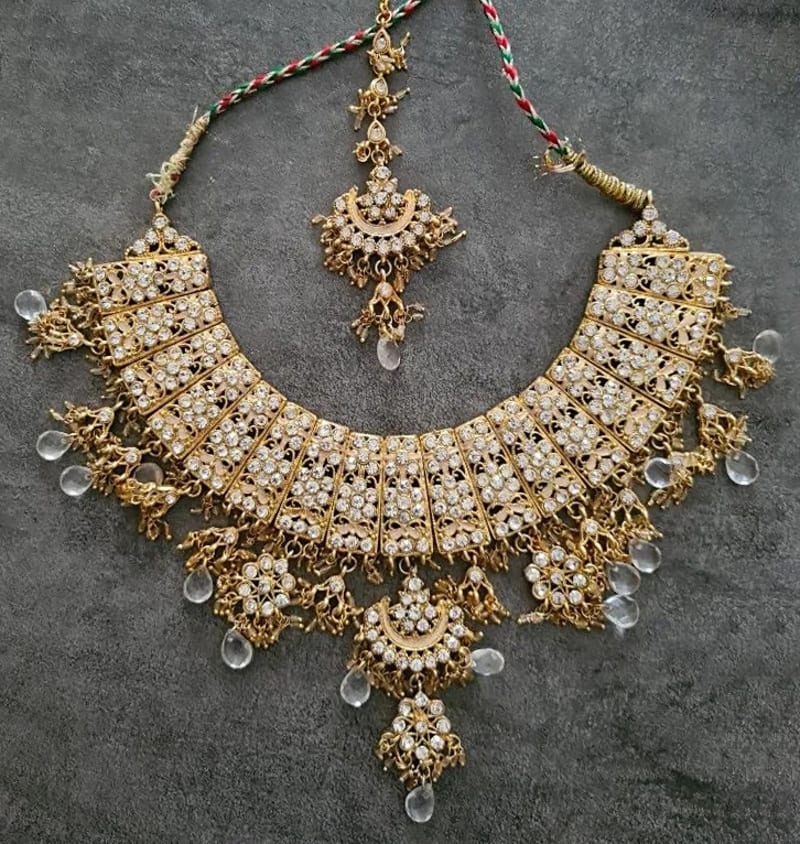 Малый комплект индийских украшений "Воздушное золото" - фото 1