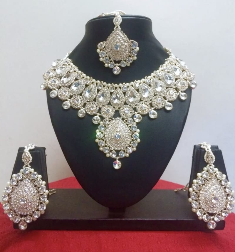 Малый комплект индийских украшений "Белое золото" - фото 1