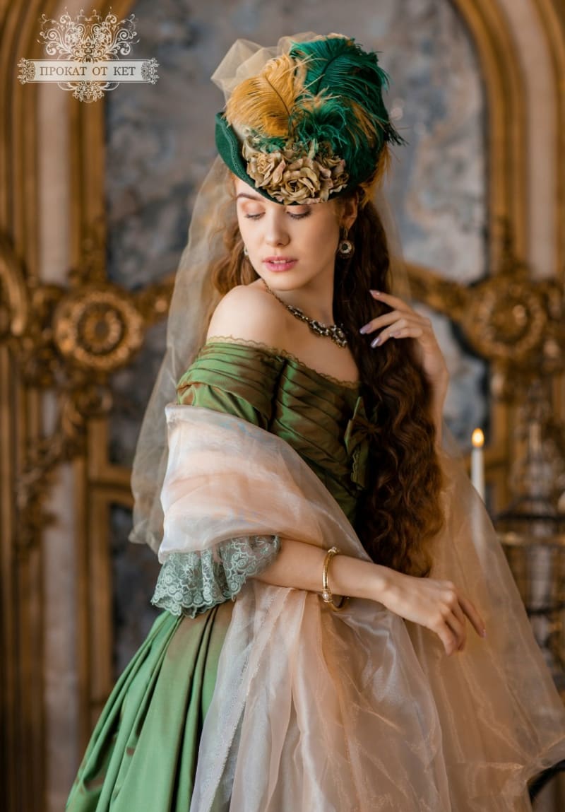 Шляпка с перьями - фото 3