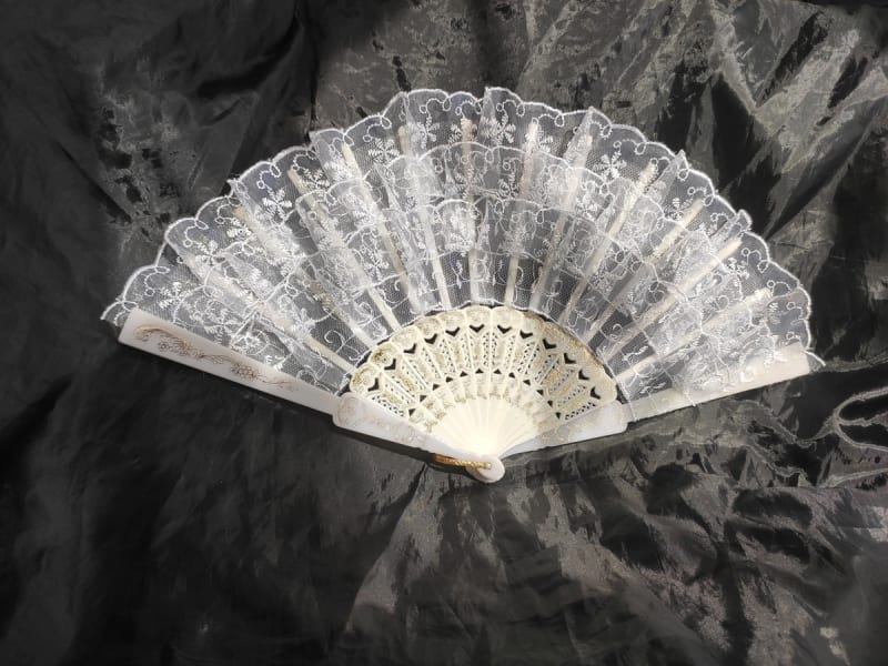 Винтажный аксессуар - фото 1