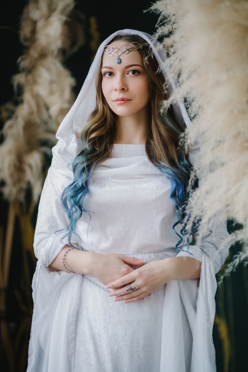 Эльфийское платье "Белый с серебром" - фото 5