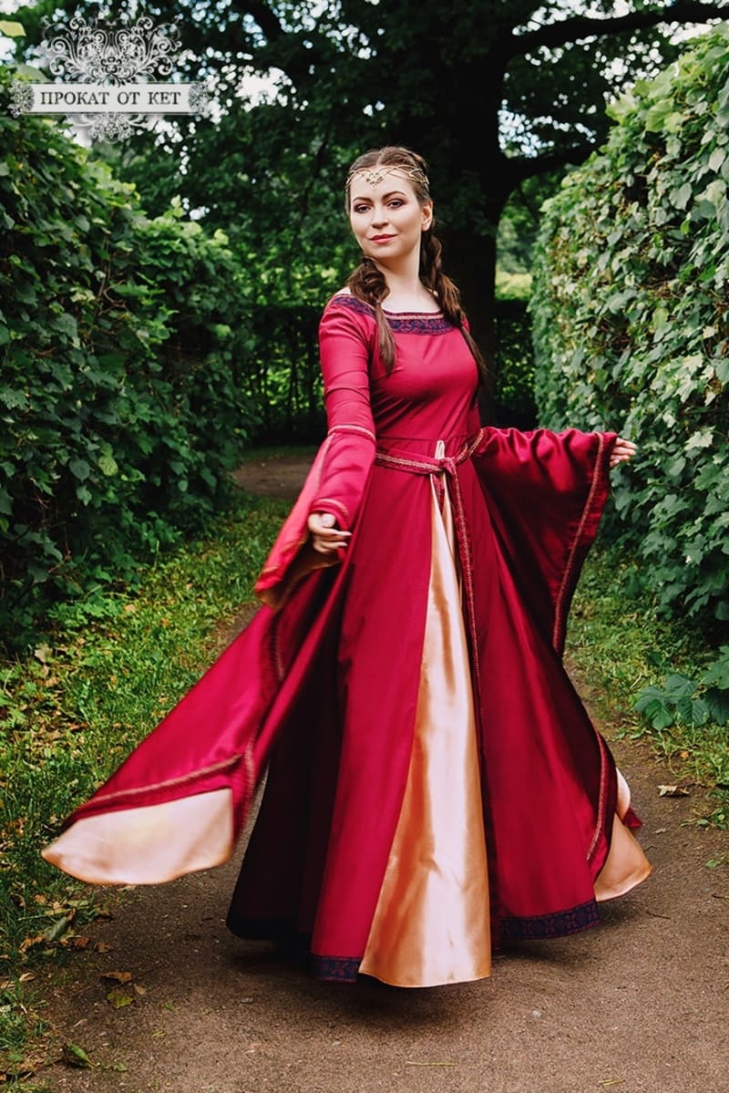 Средневековое платье "Бордовое с золотом" - фото 3