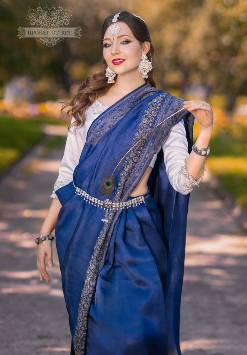 Винтажное сари из чистого шелка (светло-синее) - фото 2