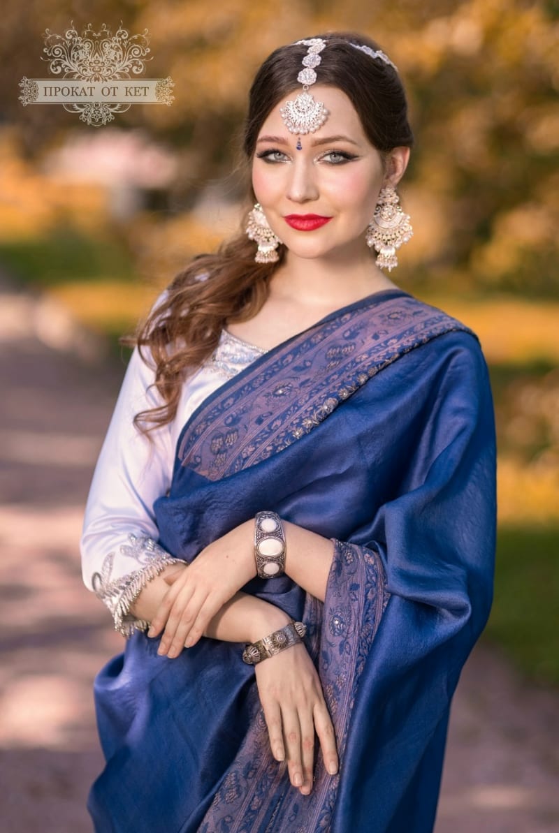 Винтажное сари из чистого шелка (светло-синее) - фото 4