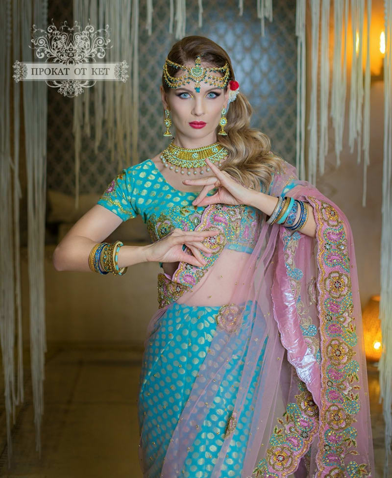 Индийское сари с вышивкой (розово-голубое) - фото 8