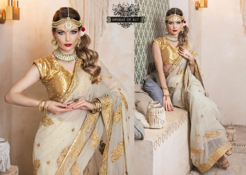 Молочное сари с золотой вышивкой и камнями - фото 1