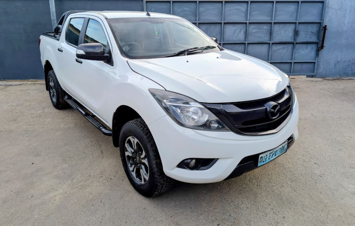 2015 Mazda BT-50 3.2L - Imagem 1
