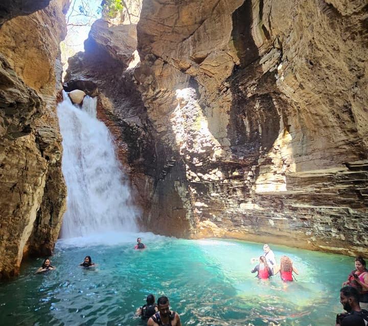LA LEONA WATERFALL