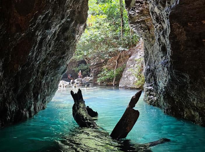 LA LEONA WATERFALL