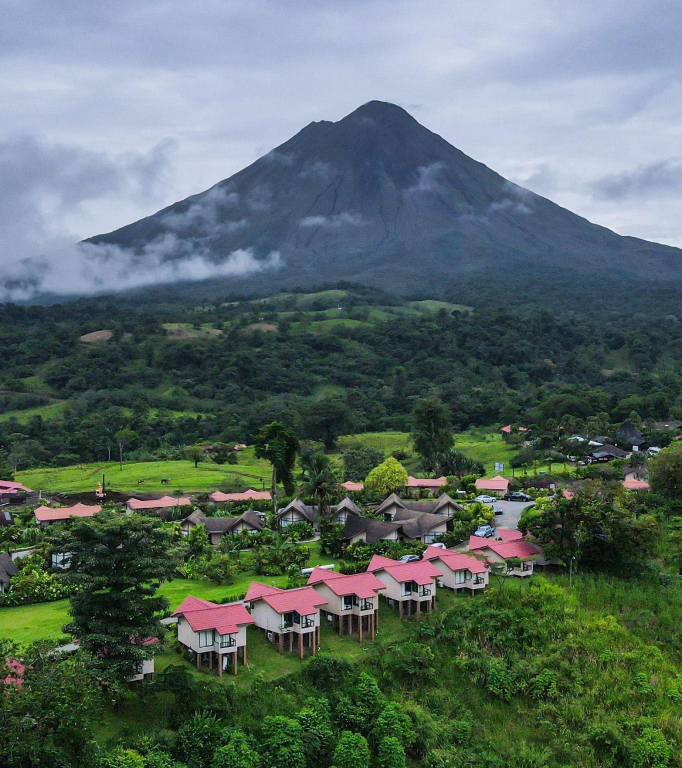 COMBINED EXPERIENCE – ARENAL VOLCANO