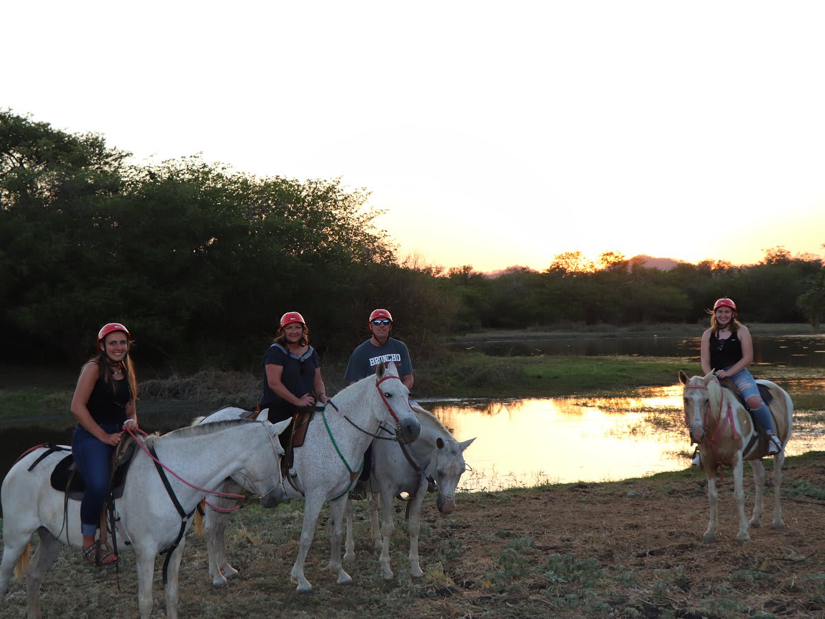 HACIENDA EL ROBLE – ADVENTURE EXPERIENCE
