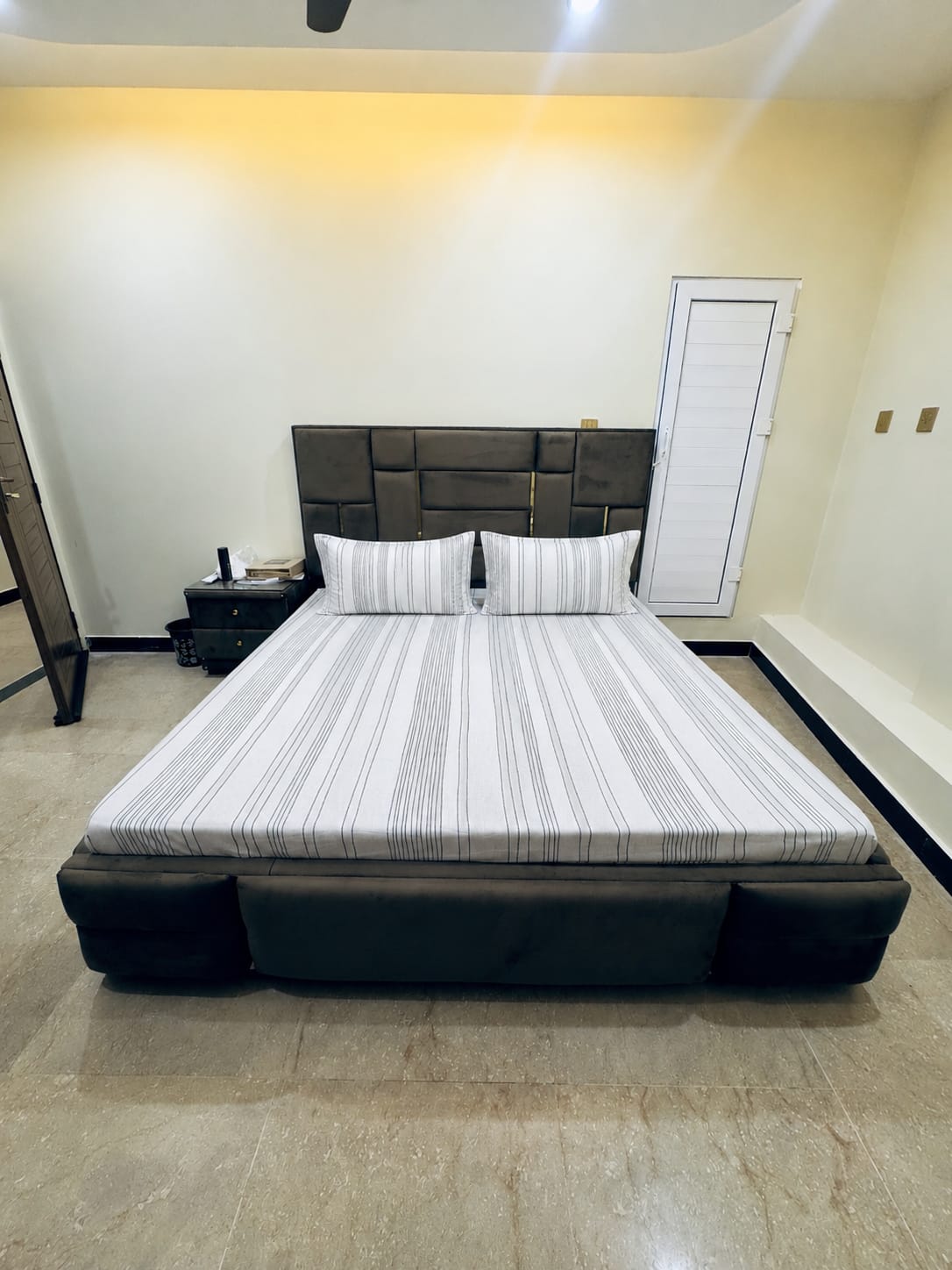 Executive Room (Non-AC)