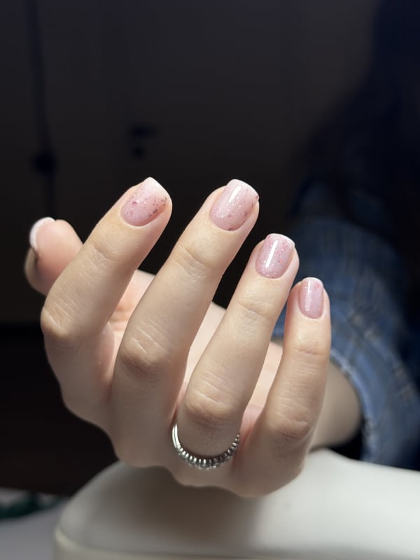 Манікюр прихований