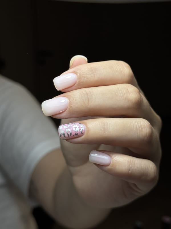 Манікюр прихований