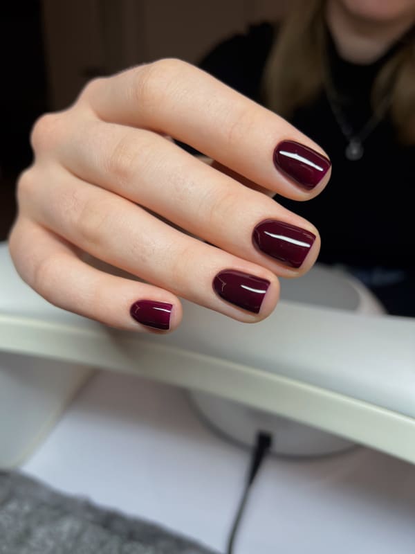 Манікюр прихований