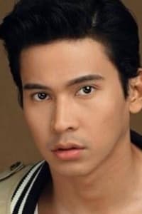 Enchong Dee