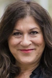 Eva Mattes