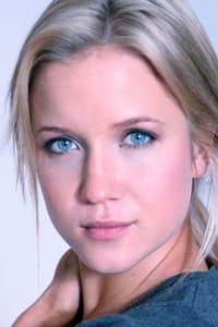 Jessy Schram