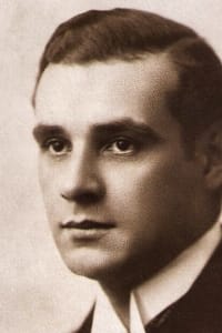 Victor Varconi