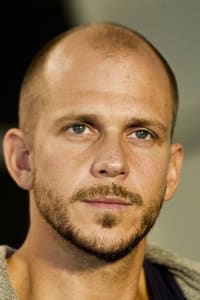Gustaf Skarsgård