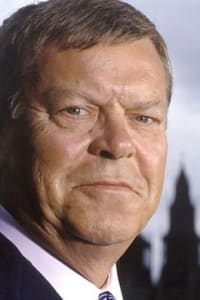 Warren Clarke