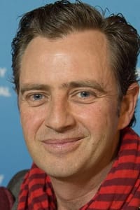 Andrew Curry