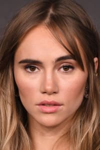 Suki Waterhouse