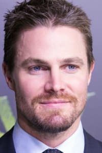 Stephen Amell