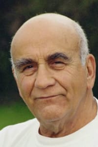 Warren Mitchell