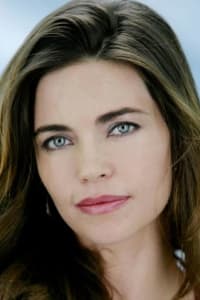 Amelia Heinle