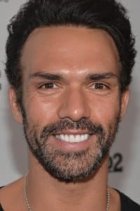 Darren Shahlavi