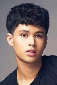 Kyle Echarri