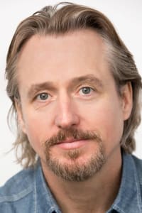 Linus Roache