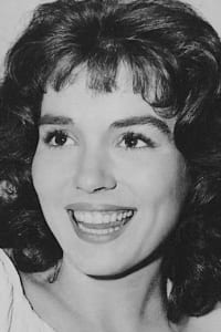 Zohra Lampert