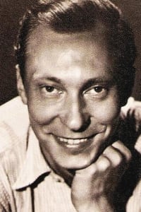Carl Raddatz