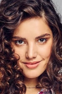 Sarah Aratoová