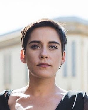 María León