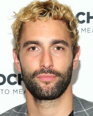 Noah Mills