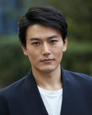 Tomoya Warabino