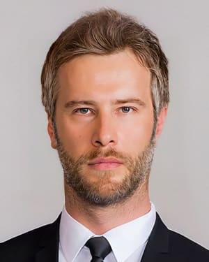 Özgür Çevik