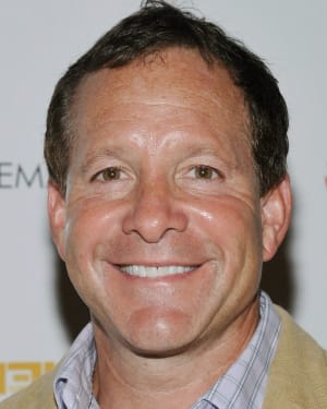 Steve Guttenberg