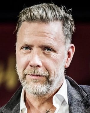 Mikael Persbrandt