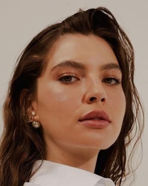 Alanis Guillen