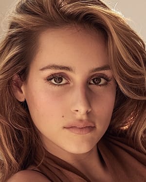Nell Verlaque