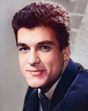 İzzet Günay